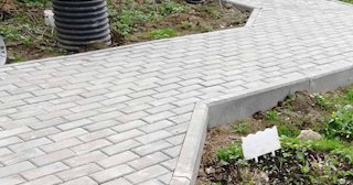 Профессиональная укладка брусчатки в Стрежевом в октябре